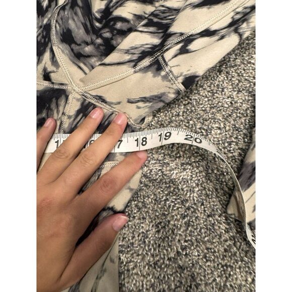 Lululemon Forme Jacket *Cuffins Great Granite Black Mojave Tan Size 8 EUC - Picture 5 of 5